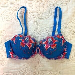 Soma floral embroidered balconette bra 36C